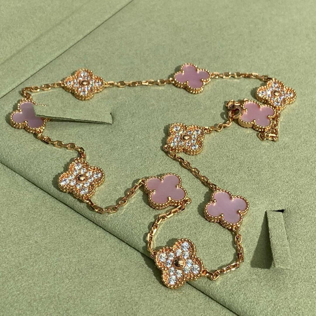 [Elowen jewels ]CLOVER 10-MOTIV-DIAMANT-HALSKETTE MIT ROSA PERLMUTT