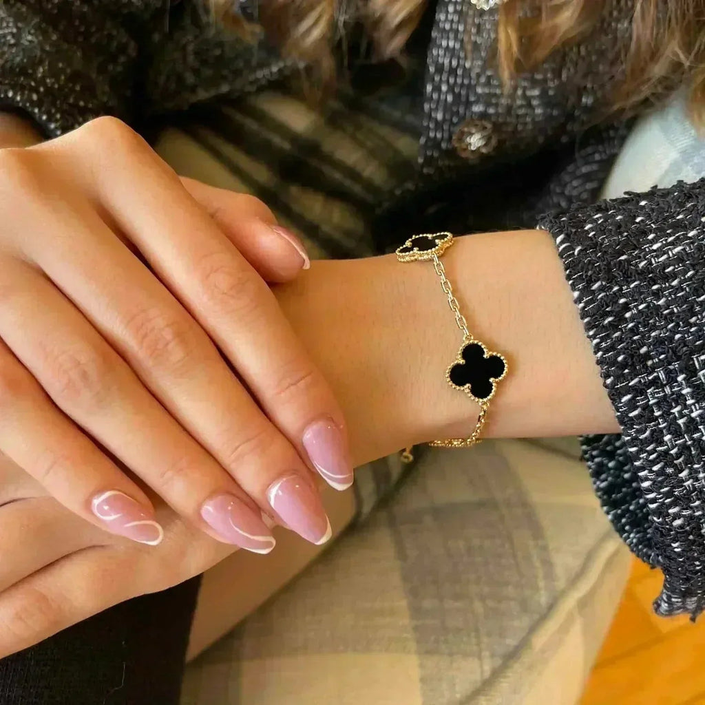 [Elowen jewels ] CLOVER 5 MOTIF ONYXS BRACELET COLLECTION