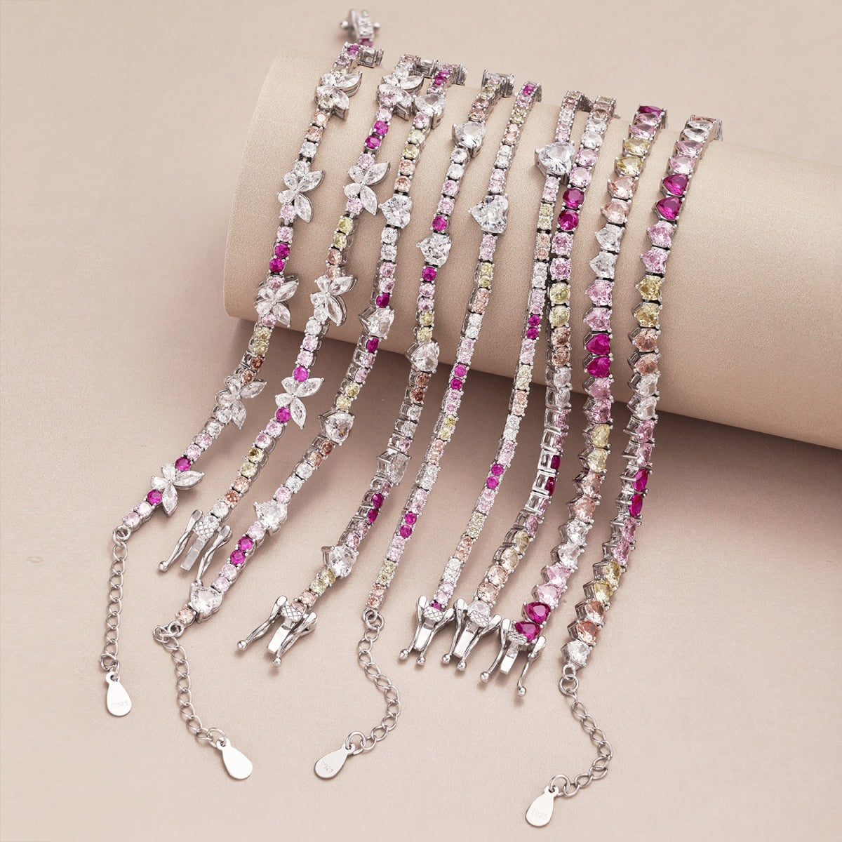 [Elowen Jewels]Ornate Colorful Butterfly Shape Round Cut Daily Bracelet