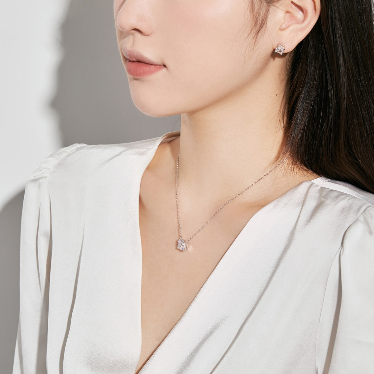 [Elowen Jewels ]1.0 Carat Radiant Princess Cut Wedding Earrings