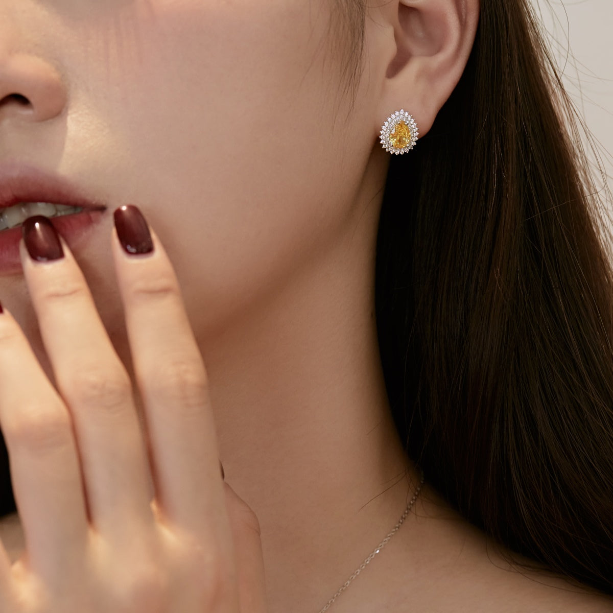 [Elowen Jewels ]Delicate Gorgeous Pear Cut Daily Earrings