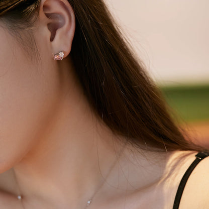 [Elowen Jewels ]Dazzling Elegant Heart Cut Lover Earrings