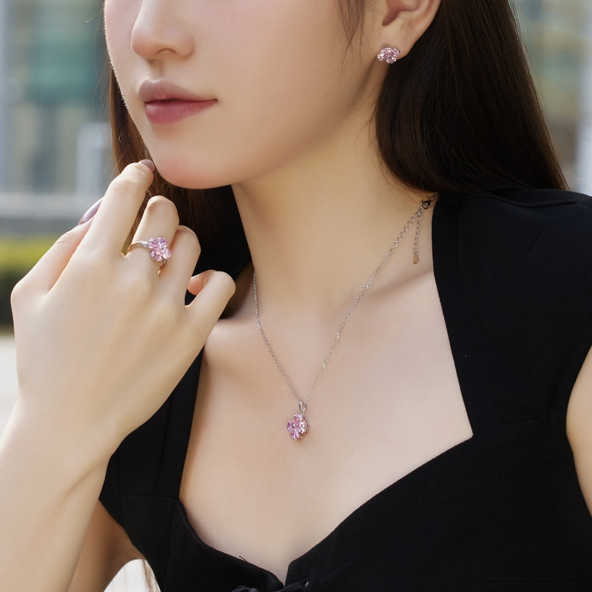[Elowen Jewels]Four-Leaf Clover Ball Earrings