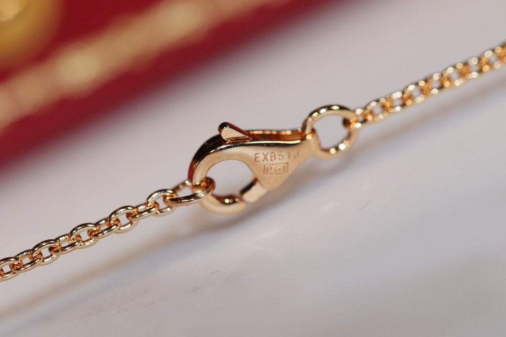 {
  "Elowen jewels": "Elowen jewels",
  "LOVE NECKLACE PINK GOLD AND SILVER": "LOVEネックレス ピンクゴールド＆シルバー"
}