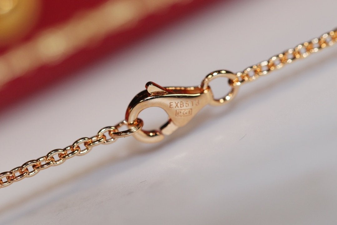 {
  "Elowen jewels": "Elowen jewels",
  "LOVE NECKLACE PINK GOLD AND SILVER": "LOVEネックレス ピンクゴールド＆シルバー"
}