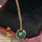 [Elowen jewels ]AMULETTE HALSKETTE AUS ROSÉGOLD MIT MALACHIT