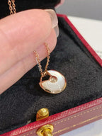 [Elowen jewels ]AMULETTE ROSEGOLD PERLMUTT-HALSKETTE