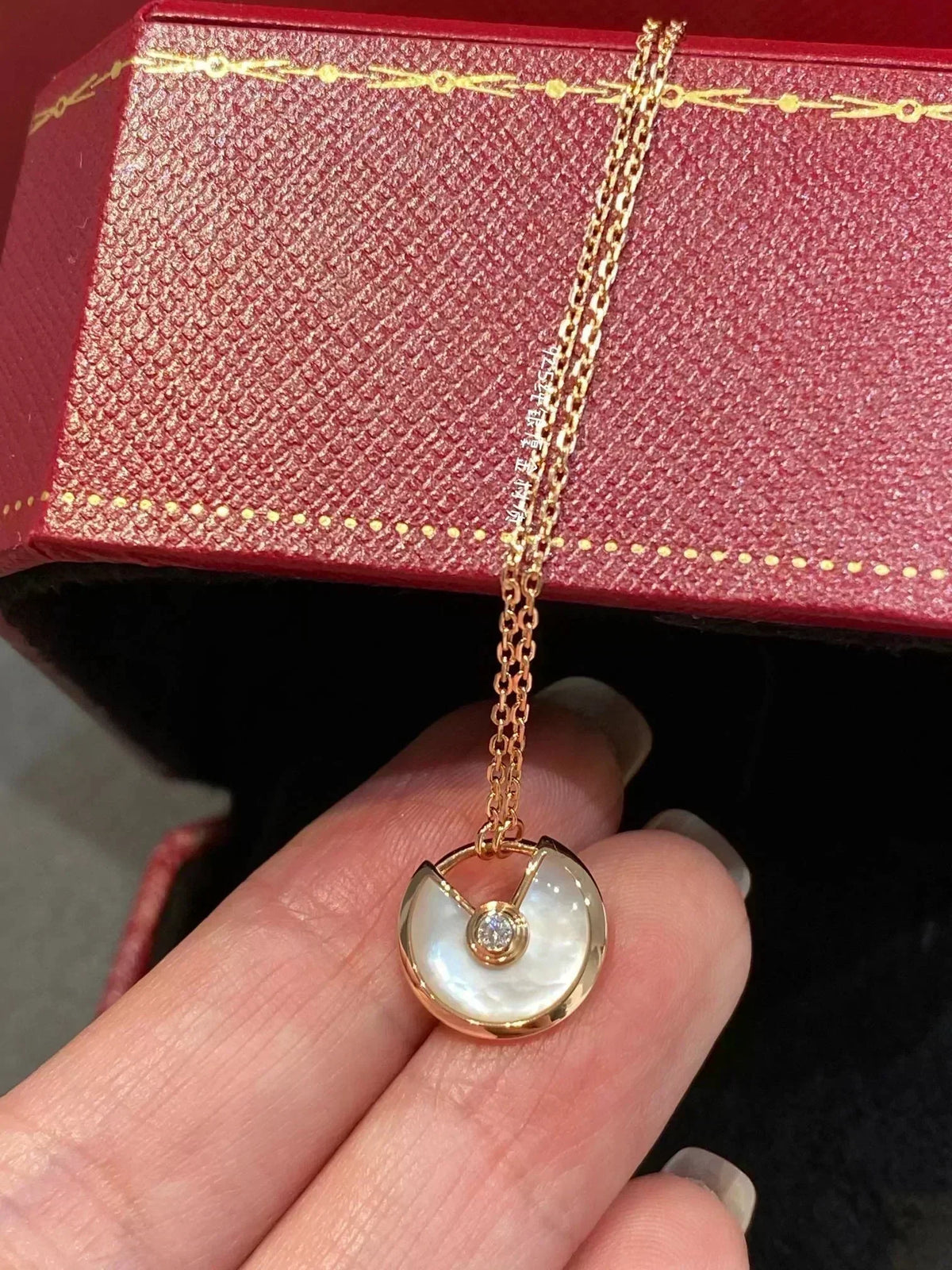 [Elowen jewels ]AMULETTE ROSEGOLD PERLMUTT-HALSKETTE