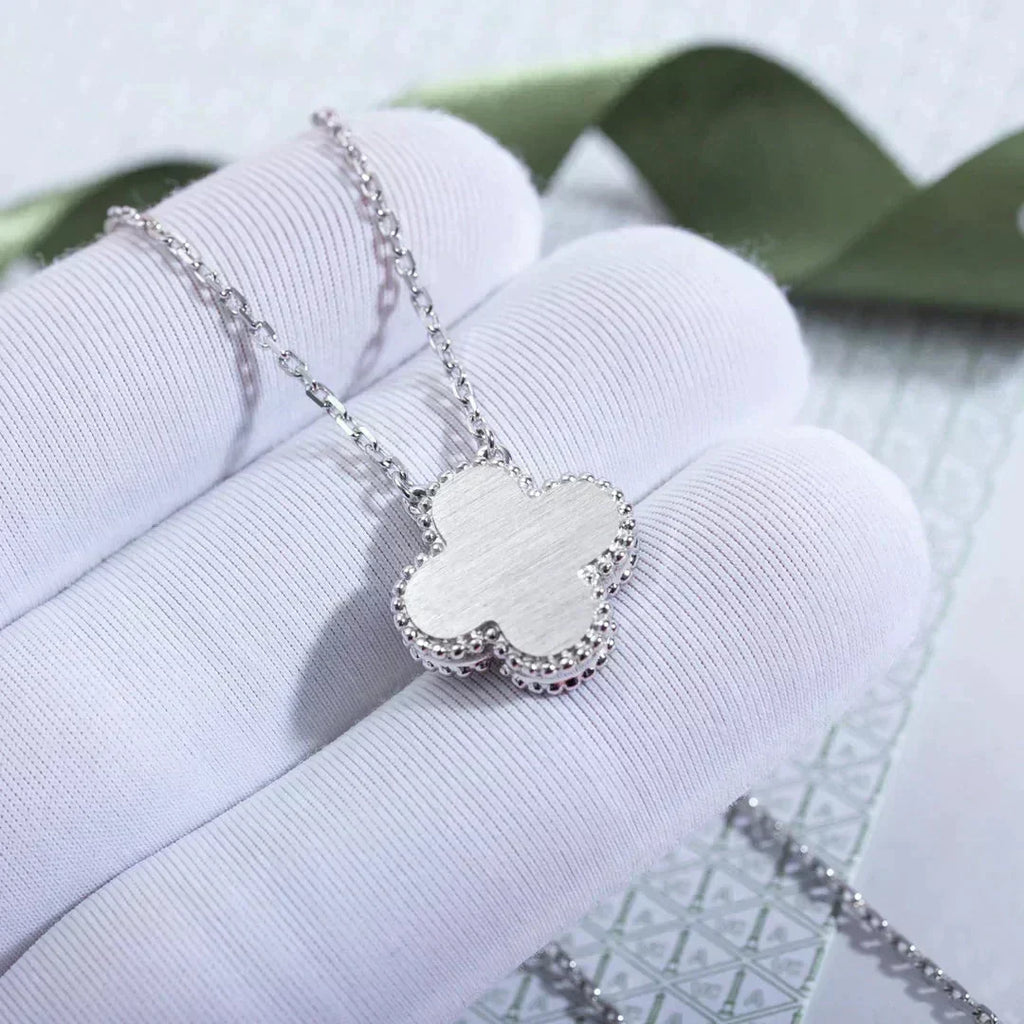 [Elowen jewels ]CLOVER 15MM DIAMANT-LASER-HALSKETTE SILBER
