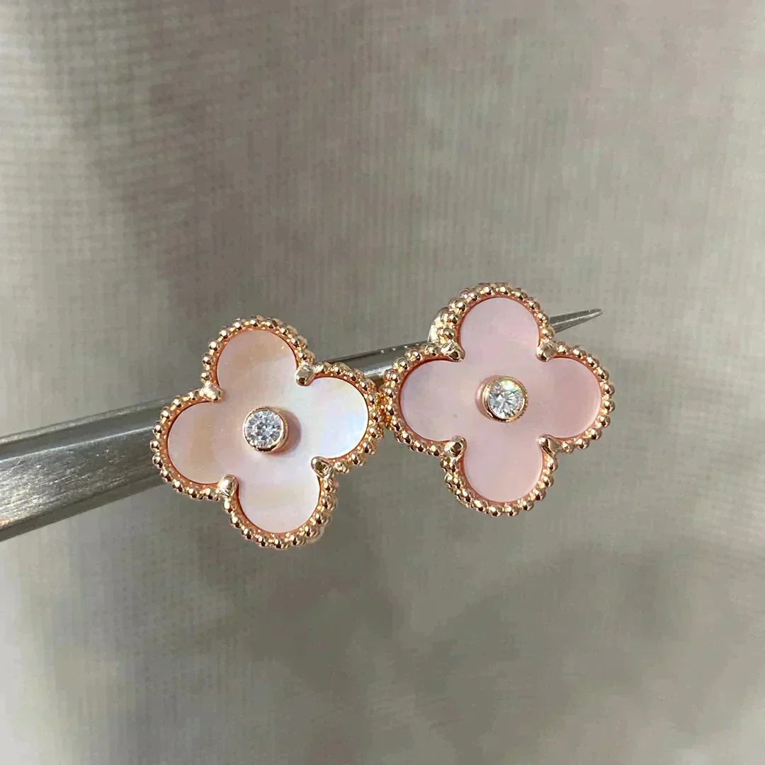 [Elowen jewels ]CLOVER MEDIUM 1 MOTIV ROSA PERLMUTT DIAMANT-OHRRINGE