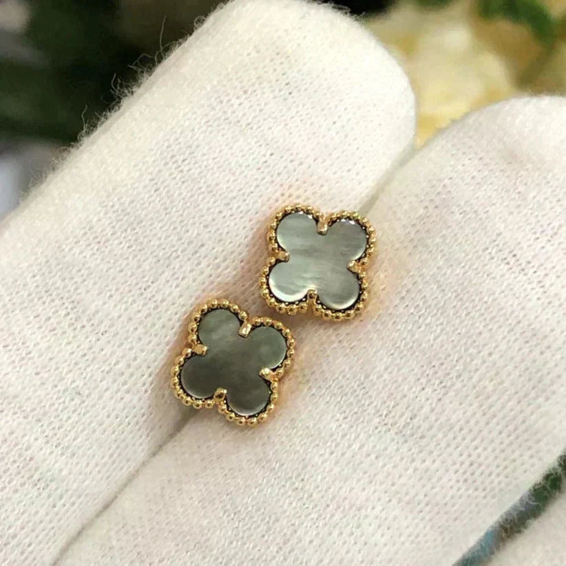 [Elowen jewels ]CLOVER MINI 9.5MM GRAY MOP EARRINGS