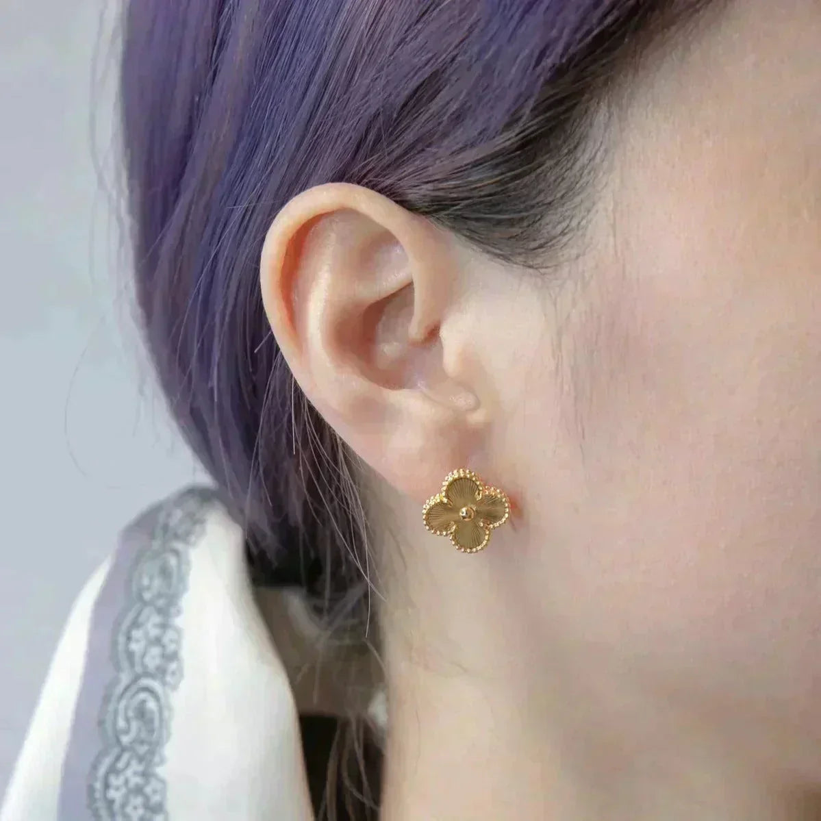 [Elowen jewels ]CLOVER MEDIUM 1 MOTIV LASER-OHRRINGE
