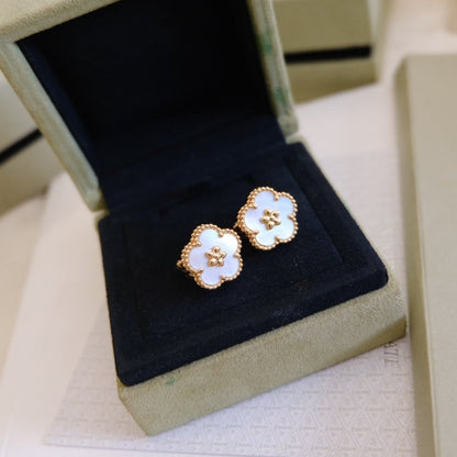 [Elowen Jewels]LUCKY PINK GOLD WHITE MOP EARRINGS