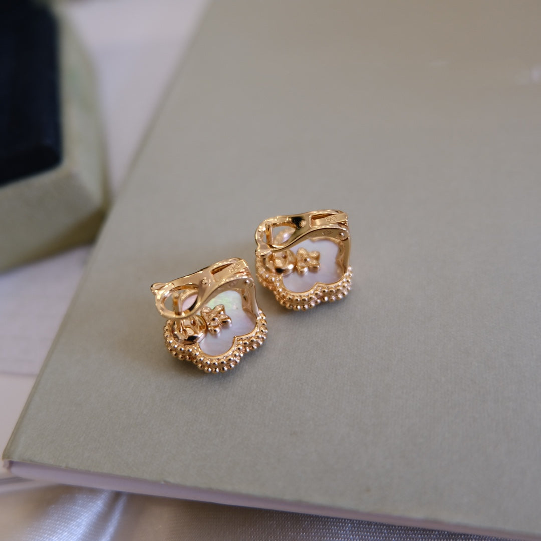 [Elowen Jewels]LUCKY PINK GOLD WHITE MOP EARRINGS
