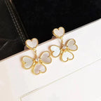 [Elowen jewels ]CLOVER SWEET WHITE MOP EARRINGS