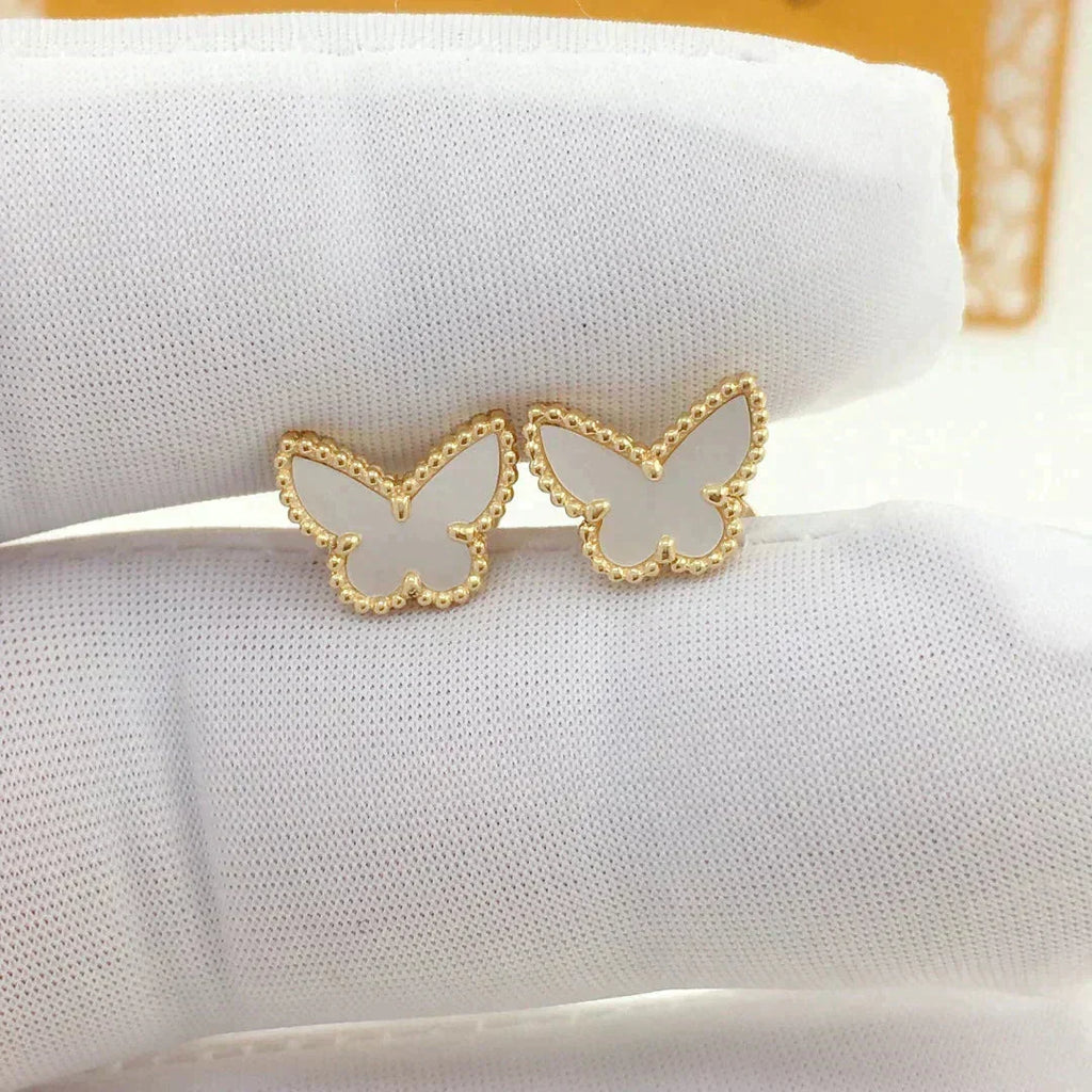 {
  "Elowen jewels": "Elowen jewels",
  "SWEET BUTTERFLY MOP EARSTUDS": "スウィート バタフライ マザーオブパール ピアス"
}