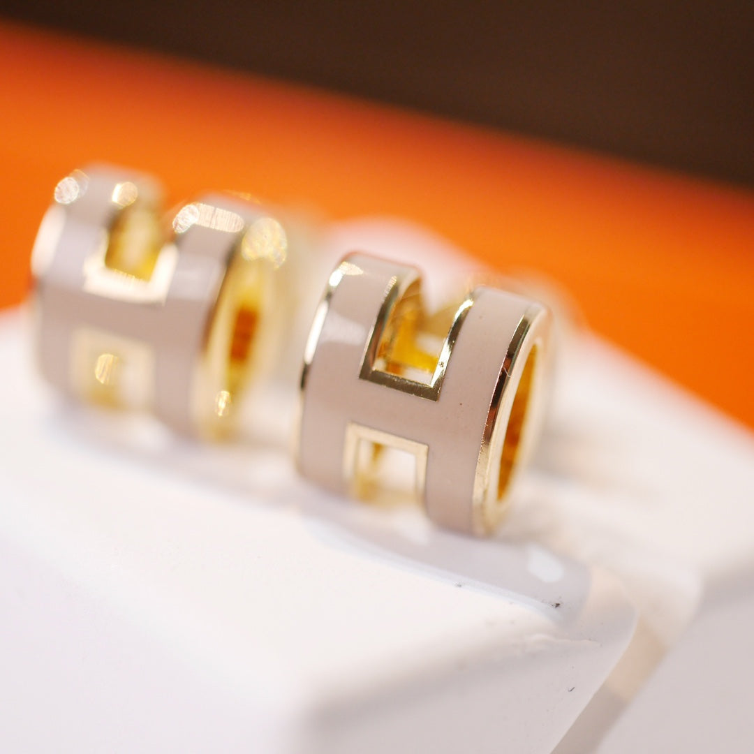 [Elowen jewels ]MINI POP H ピアス グレー