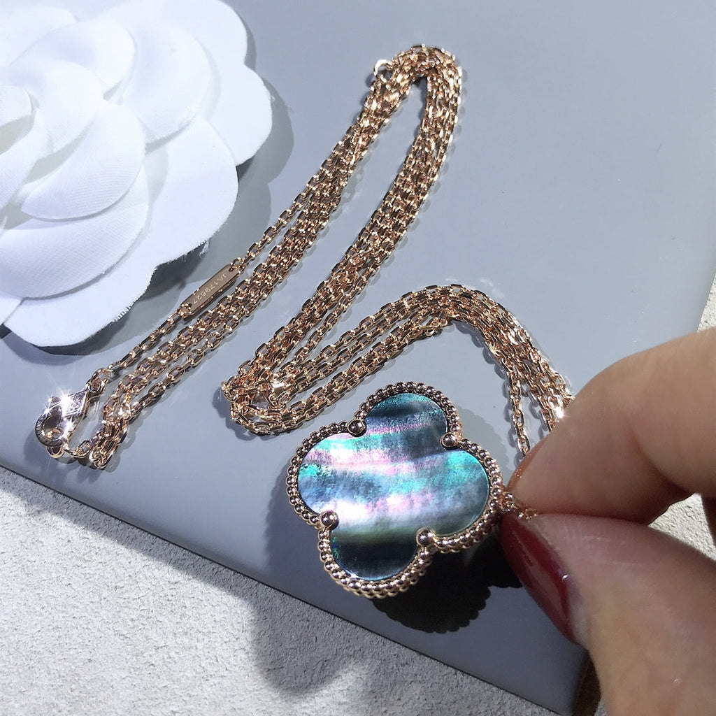 [Elowen jewels ]CLOVER 25MM GOLD DARK MOP BIG CLOVER NECKLACE