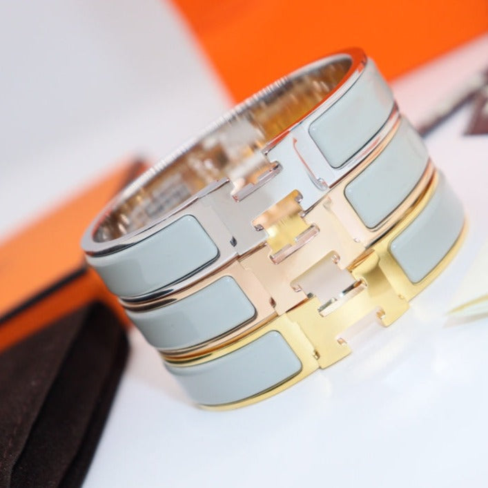 [Elowen jewels ]H LIGHT BLUE BRACELET