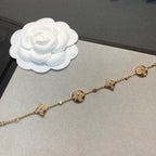 {
  "Elowen jewels ": "Elowen jewels ",
  "STAR AND SUN 4 MOTIFS GOLD DIAMONDS BRACELET": "スター＆サン 4モチーフ ゴールドダイヤモンドブレスレット"
}
