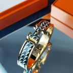 {
  "Elowen jewels": "Elowen jewels",
  "H HORSE BRACELET 12MM": "H ホースブレスレット 12MM"
}