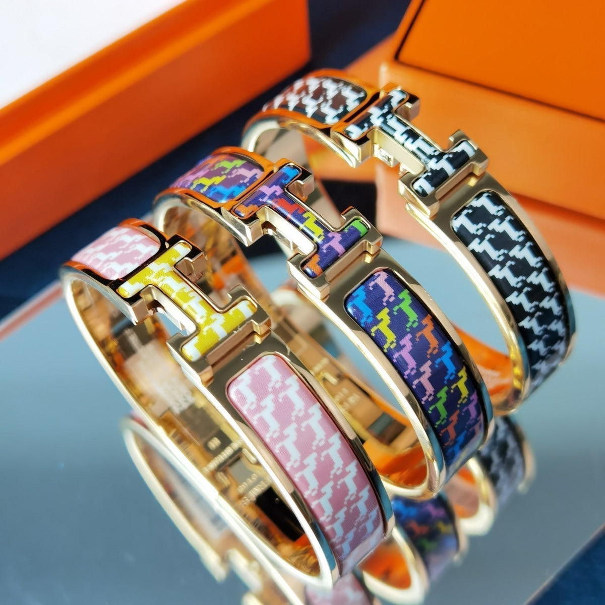 {
  "Elowen jewels": "Elowen jewels",
  "H HORSE BRACELET 12MM": "H ホースブレスレット 12MM"
}