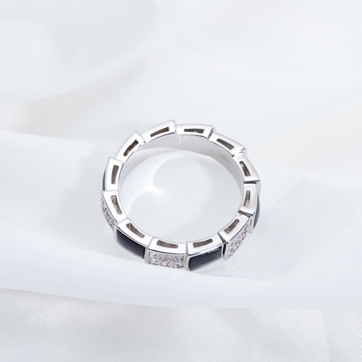 [Elowen Jewels ]SERPENTI RING SILVER DIAMOND BLACK MOP 4MM