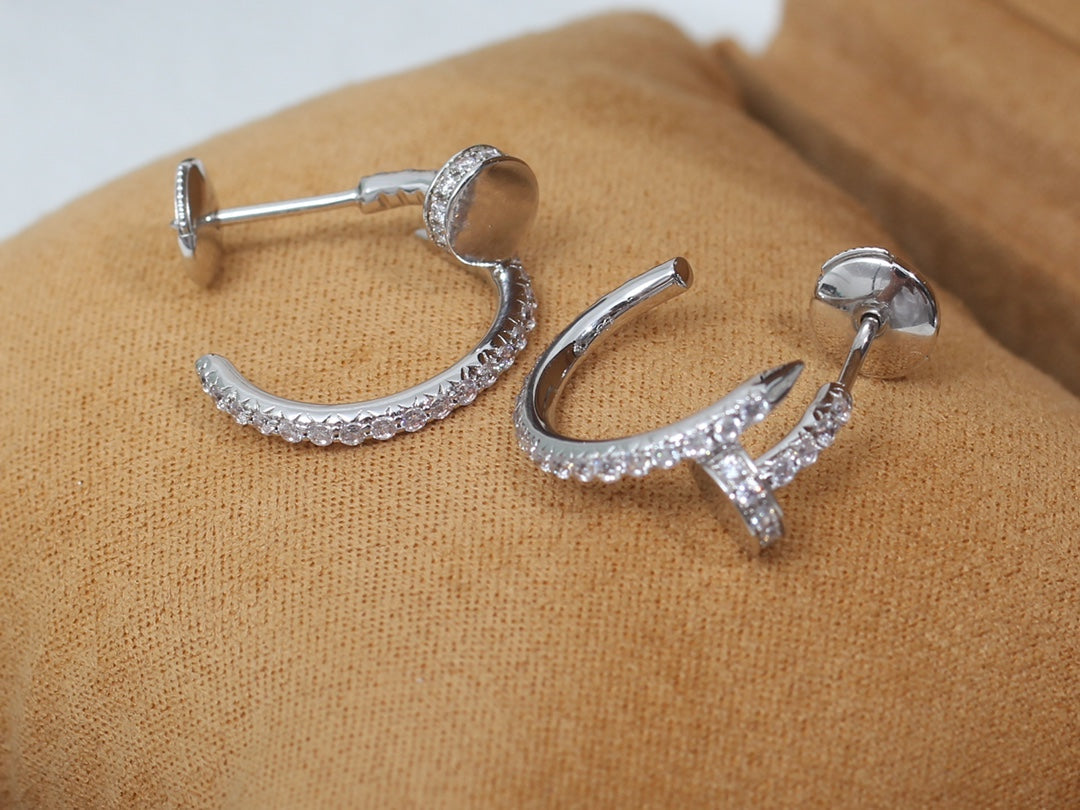 {
  "Elowen jewels": "Elowen jewels",
  "JUSTE EARRINGS 12.75MM SILVER DIAMOND": "JUSTE イヤリング 12.75MM シルバー ダイヤモンド"
}
