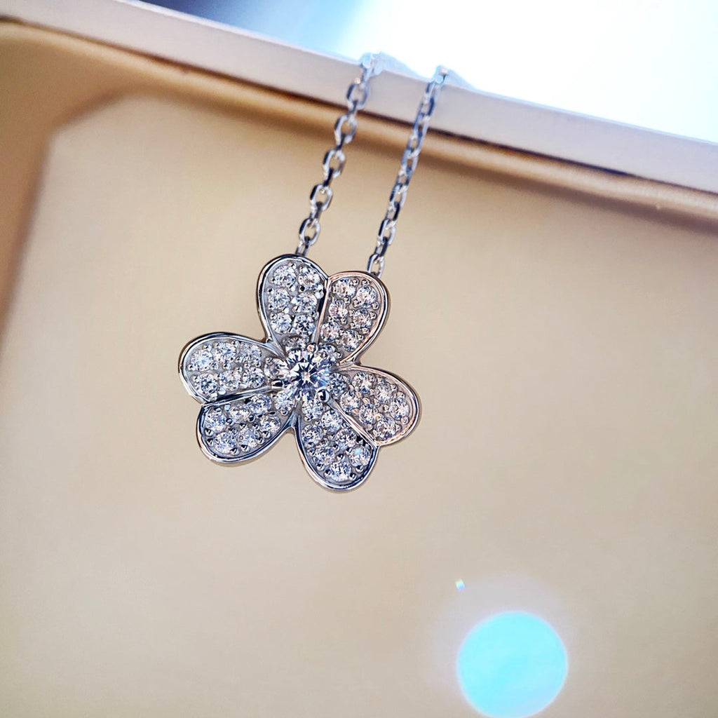 [Elowen jewels ]CLOVER DIAMOND NECKLACE SILVER