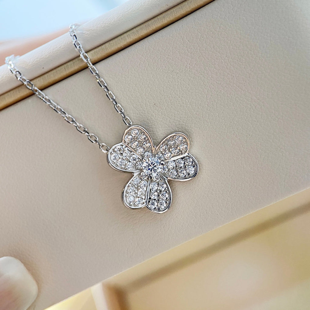 [Elowen jewels ]CLOVER DIAMOND NECKLACE SILVER