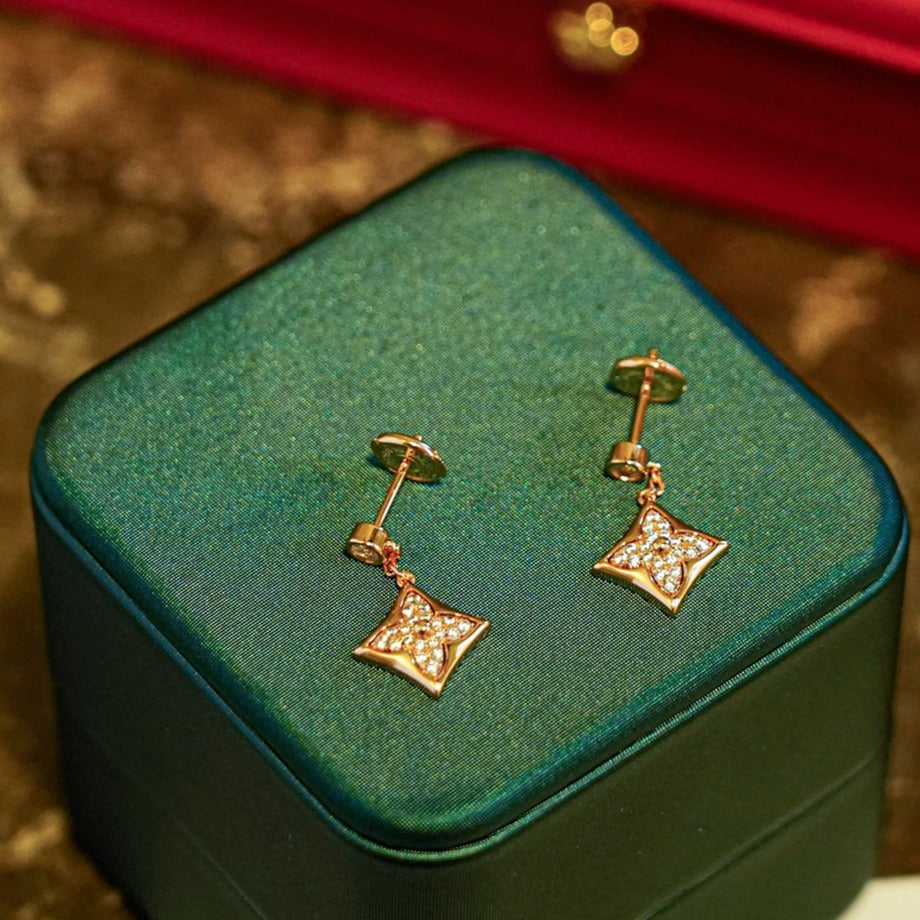 [Elowen jewels ]STAR DIAMONDS EARRINGS GOLD