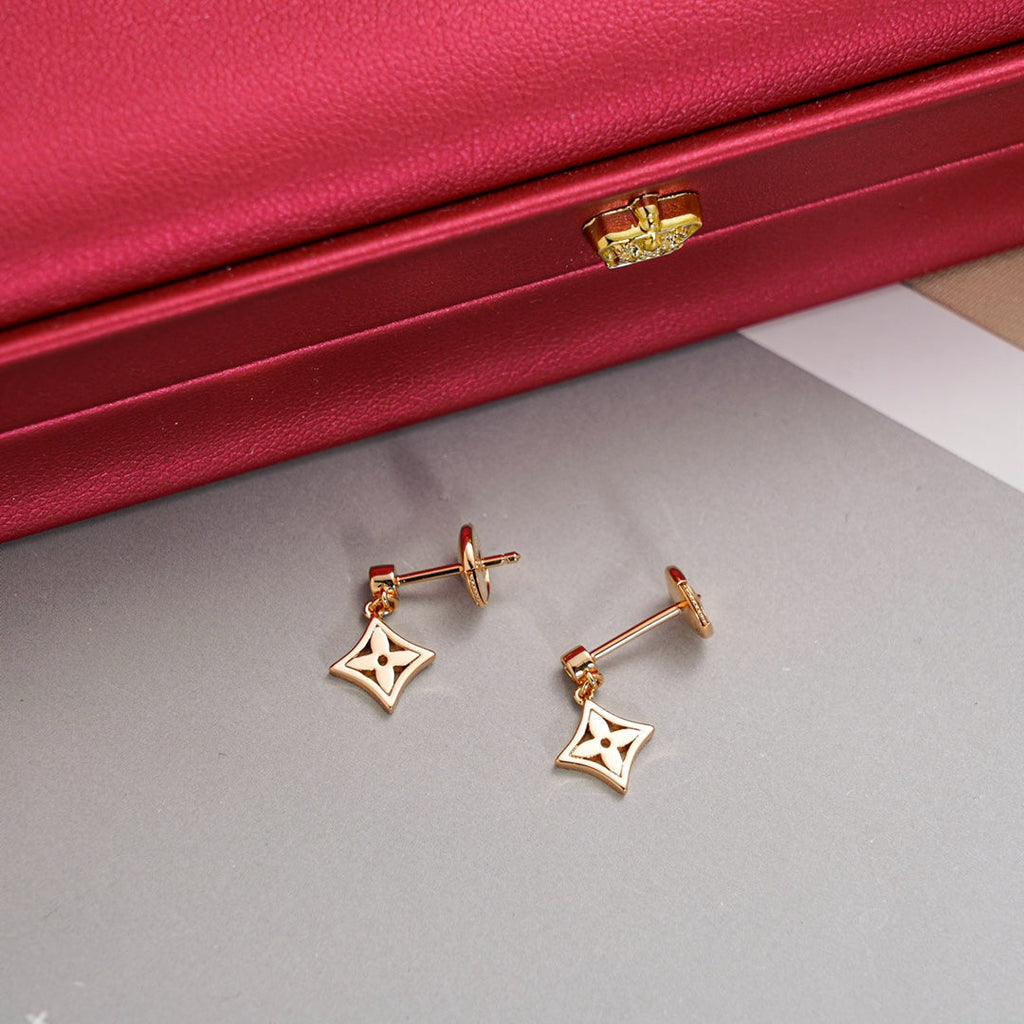 [Elowen jewels ]スターピアス ゴールド