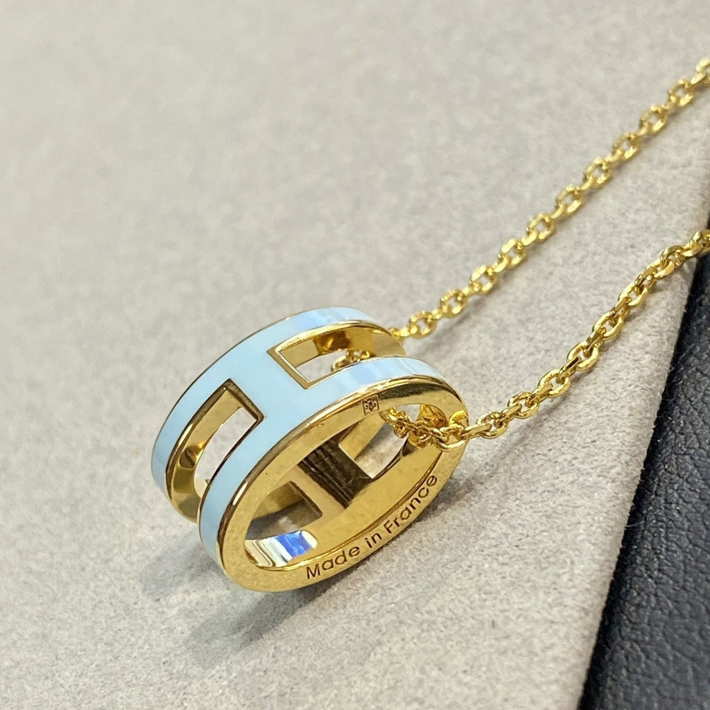 [Elowen jewels ]POP H LIGHT BLUE NECKLACE
