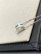 [Elowen jewels ]POP H LIGHT BLUE NECKLACE