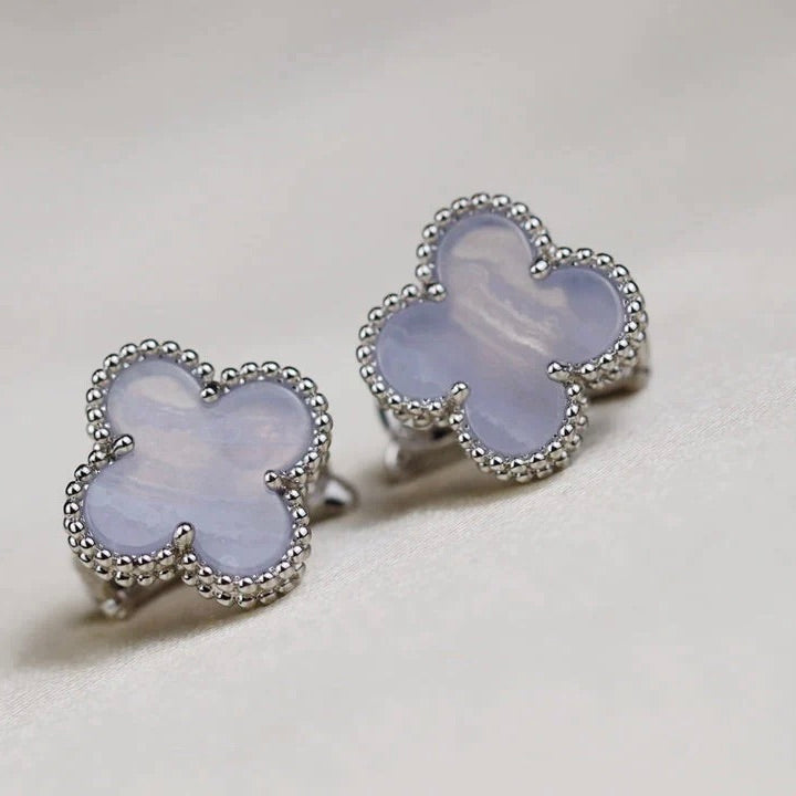 [Elowen jewels ]CLOVER MEDIUM 1 MOTIV WEISSE PERLMUTT-OHRRINGE SILBER