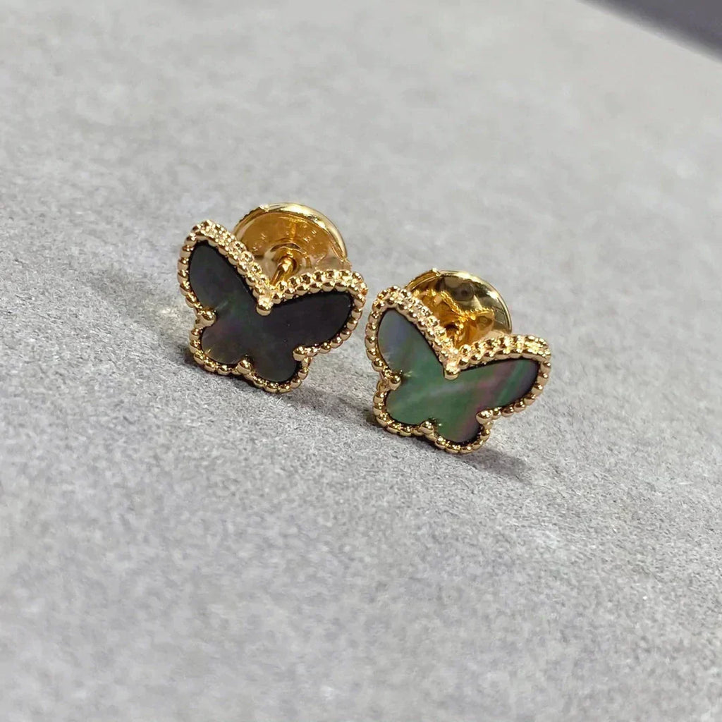 {
"Elowen jewels": "Elowen jewels",
"BUTTERFLY DARK MOP  EARRINGS": "BUTTERFLY DUNKLE PERLMUTT-OHRRINGE"
}