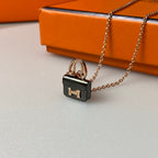 [Elowen jewels ]CONSTANCE SCHWARZER ANHÄNGER ROSÉGOLD-HALSKETTE
