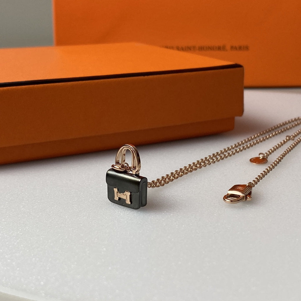 [Elowen jewels ]CONSTANCE SCHWARZER ANHÄNGER ROSÉGOLD-HALSKETTE