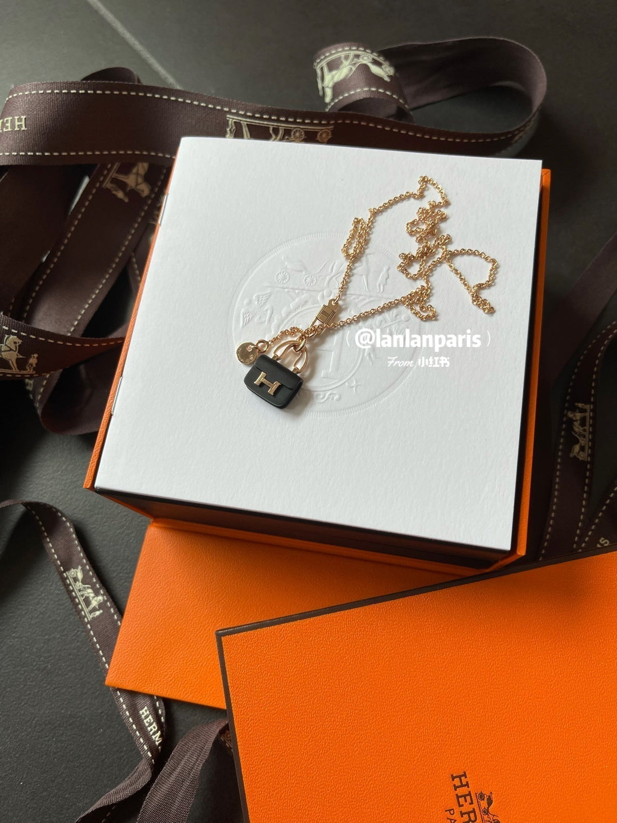 [Elowen jewels ]CONSTANCE SCHWARZER ANHÄNGER ROSÉGOLD-HALSKETTE