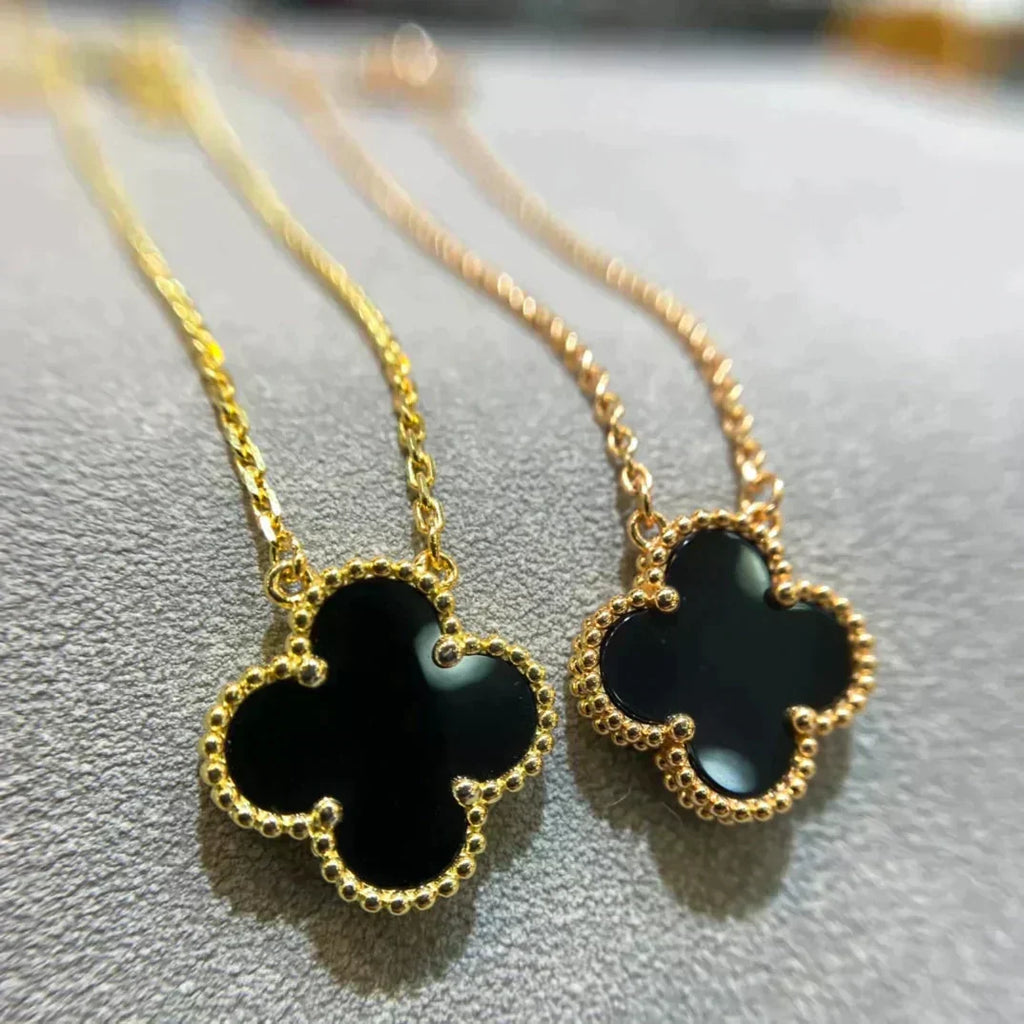 [Elowen jewels ]CLOVER 15MM BLACK ONYX SINGLE FLOWER NECKLACE