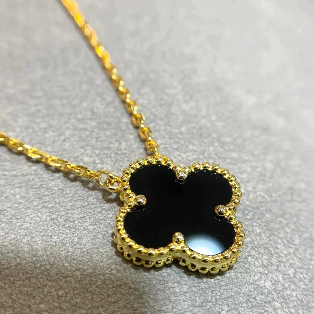 [Elowen jewels ]CLOVER 15MM BLACK ONYX SINGLE FLOWER NECKLACE