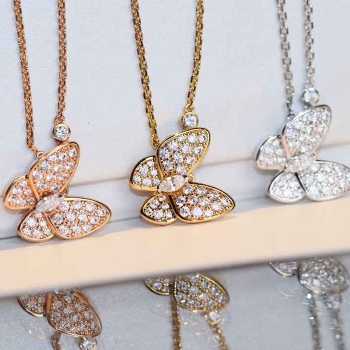 {
  "Elowen jewels ": "Elowen jewels ",
  "BUTTERFLY DIAMOND NECKLACE": "バタフライダイヤモンドネックレス"
}