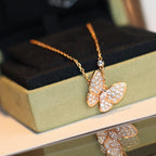 {
  "Elowen jewels ": "Elowen jewels ",
  "BUTTERFLY DIAMOND NECKLACE": "バタフライダイヤモンドネックレス"
}