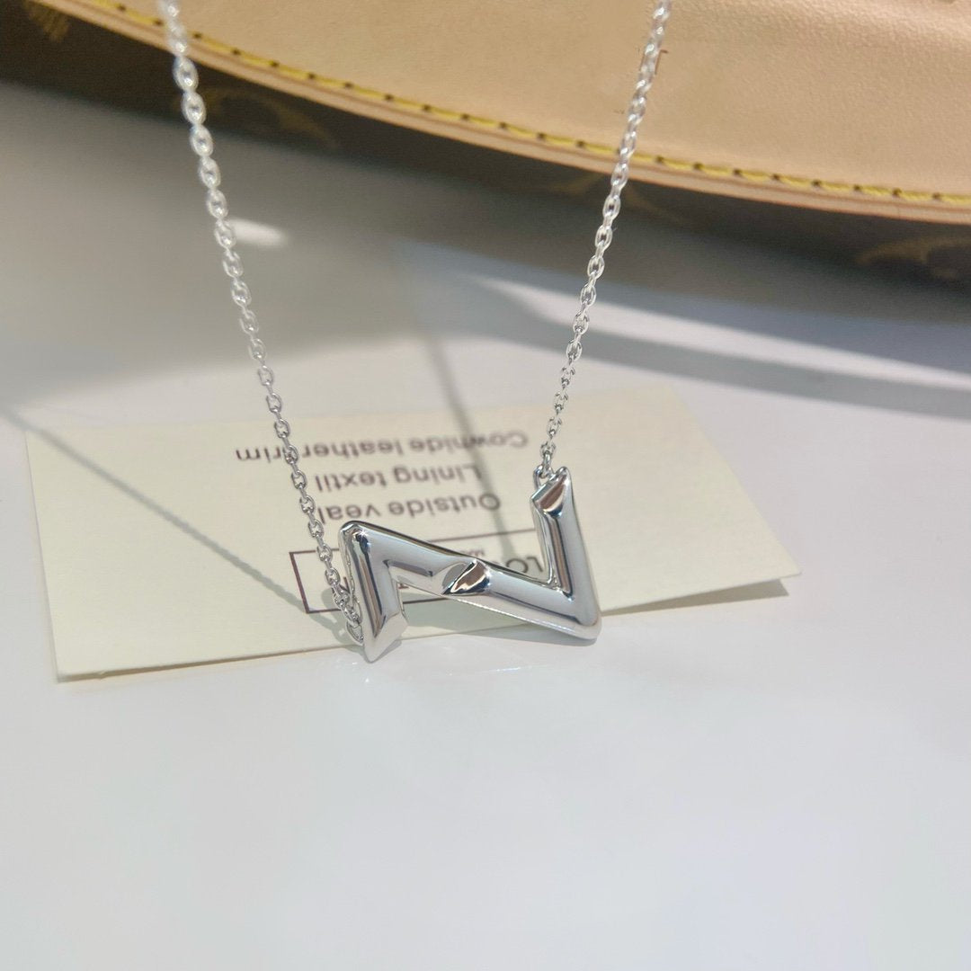 [Elowen jewels ]VOLTE HALSKETTE UPSIDE DOWN