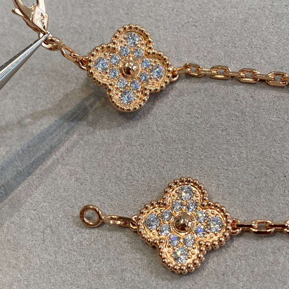 [Elowen jewels ] CLOVER 5 MOTIF FULL DIAMOND BRACELET COLLECTION