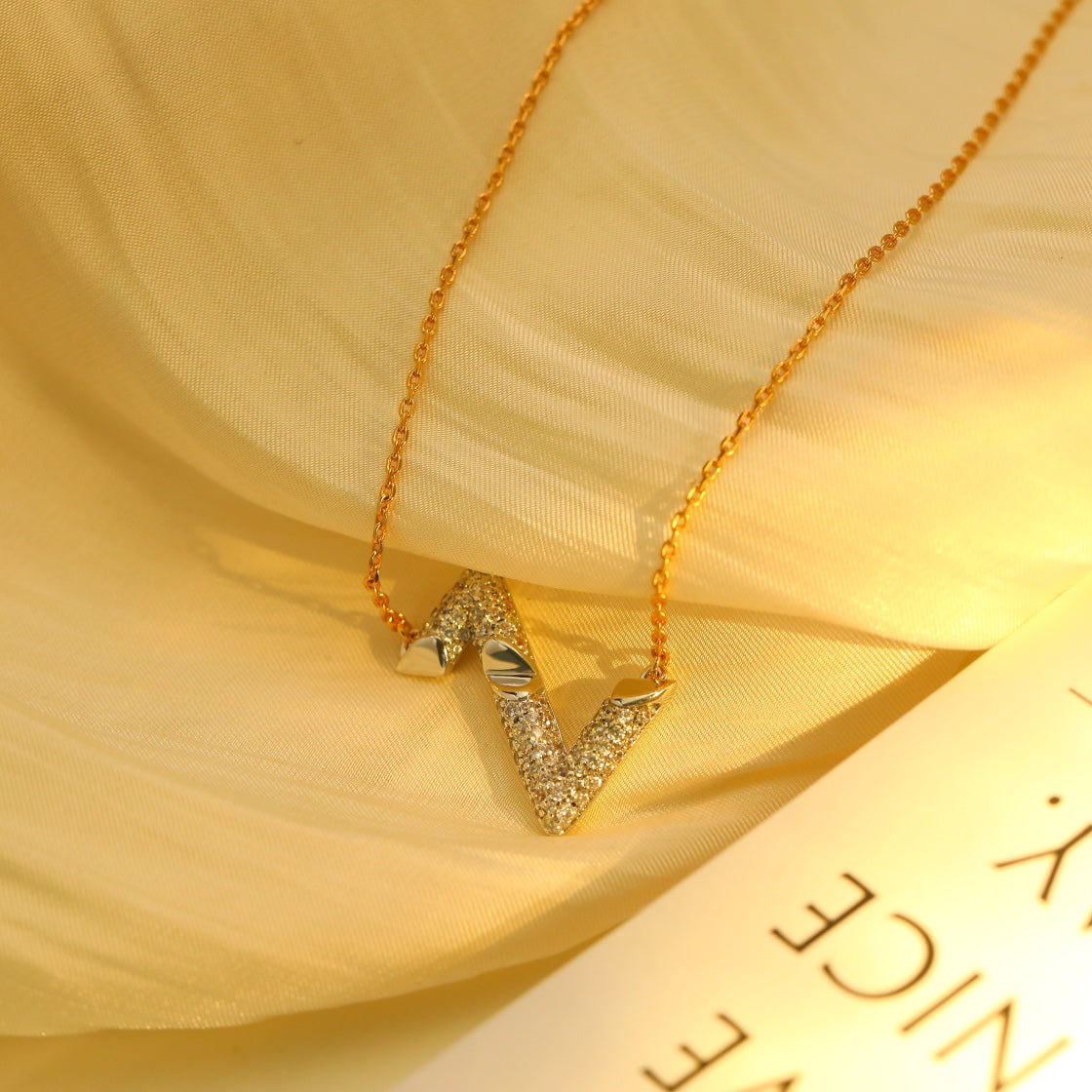 [Elowen jewels ]VOLT SILVER DIAMOND PEDANT NECKLACE