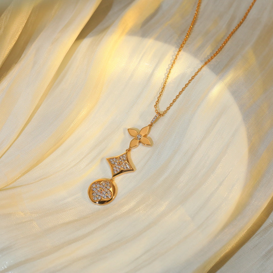 [Elowen jewels ]STAR AND SUN DIAMOND PINK GOLD NECKLACE