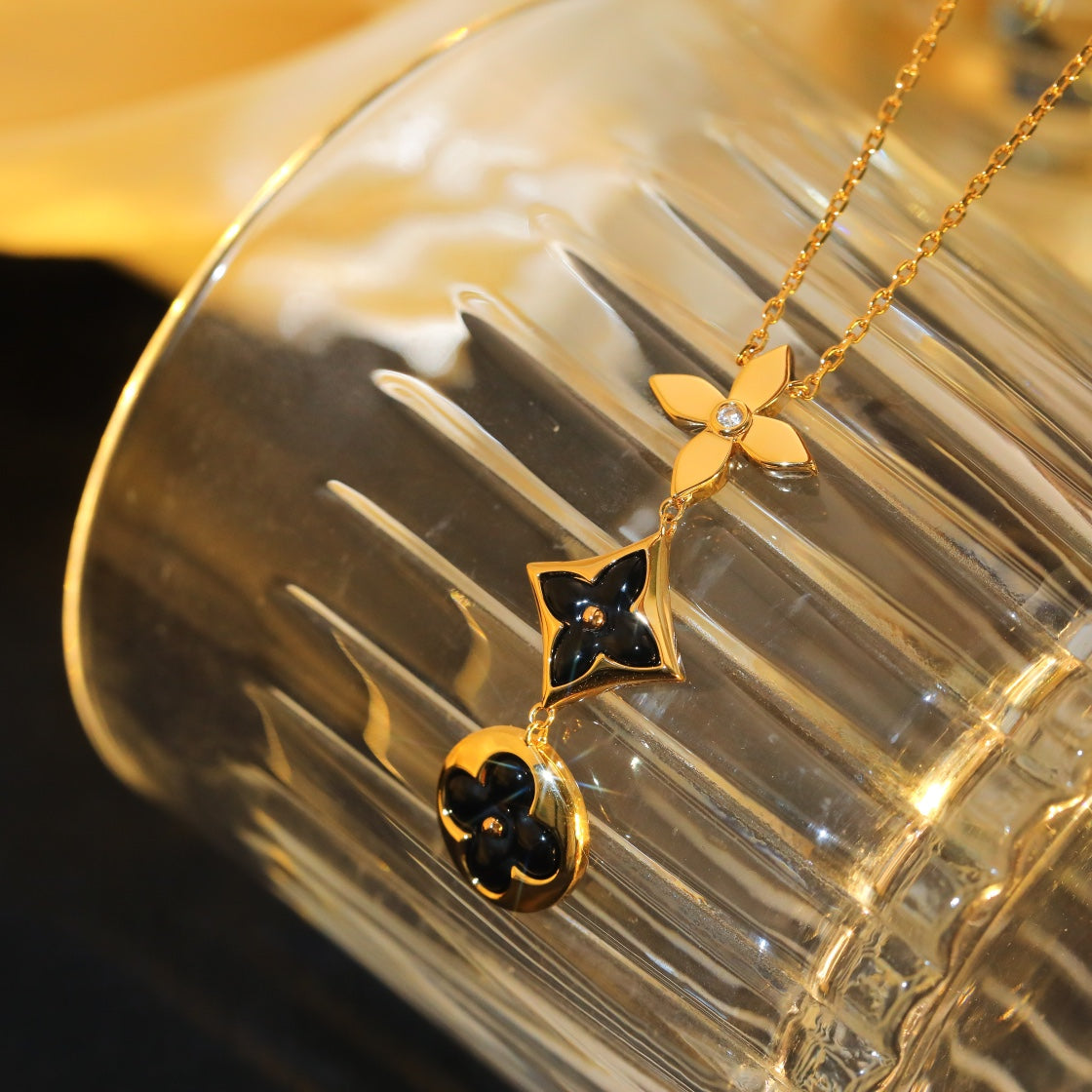[Elowen jewels ]STAR AND SUN ONYX PINK GOLD NECKLACE