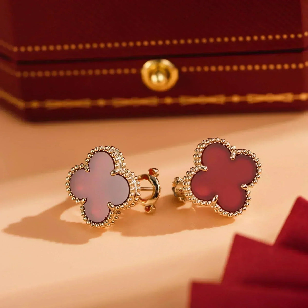 [Elowen jewels ]CLOVER MEDIUM 1 MOTIFS CARNELIAN  EARRINGS