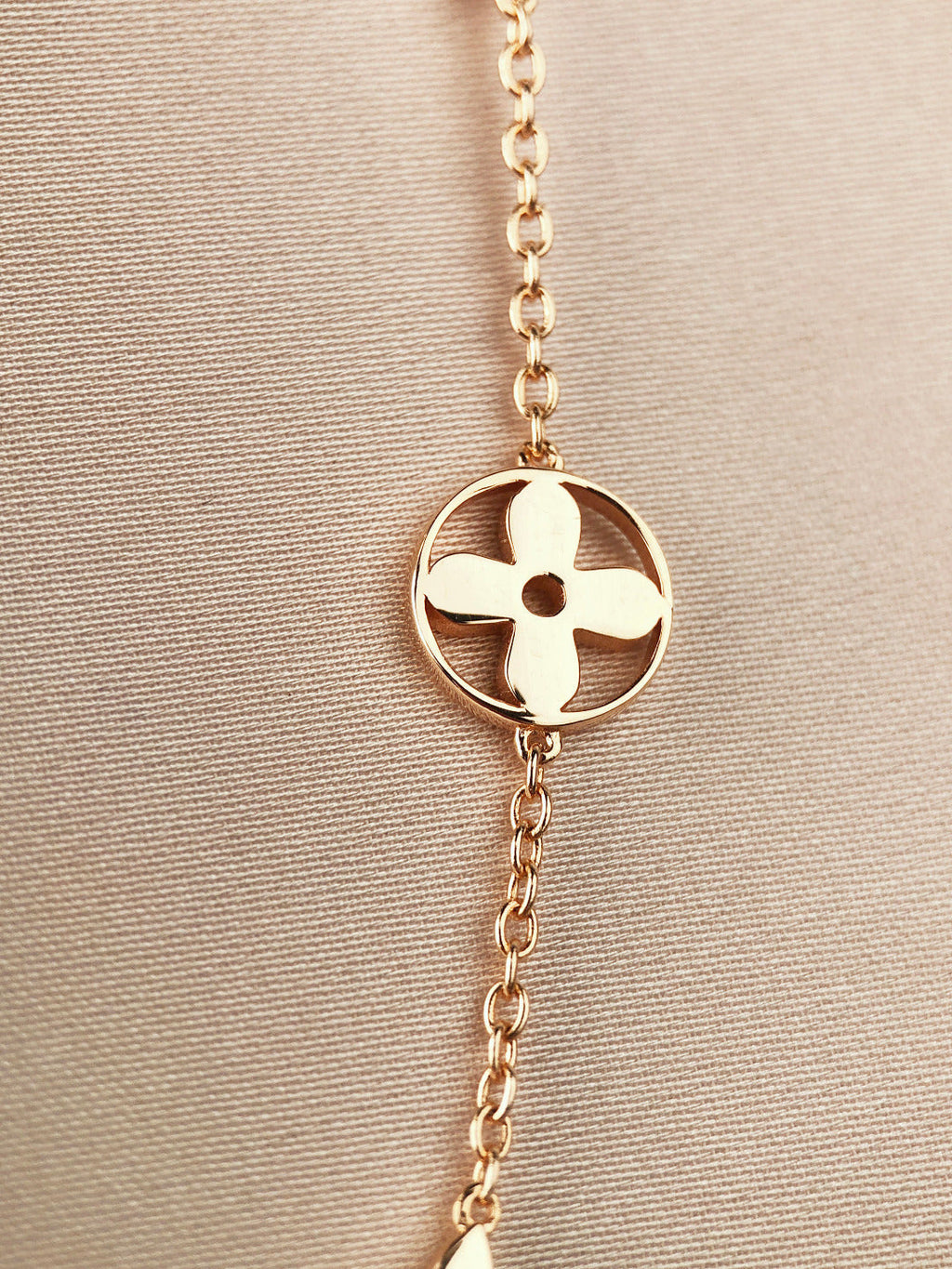 [Elowen jewels ]STAR AND SUN 7 MOTIFS GOLD BRACELET